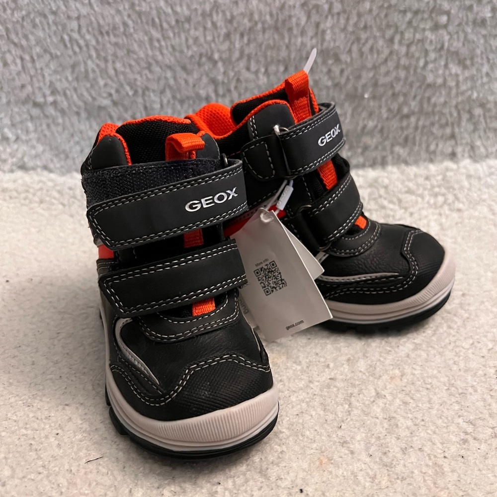 NWT Geox Waterproof Boots